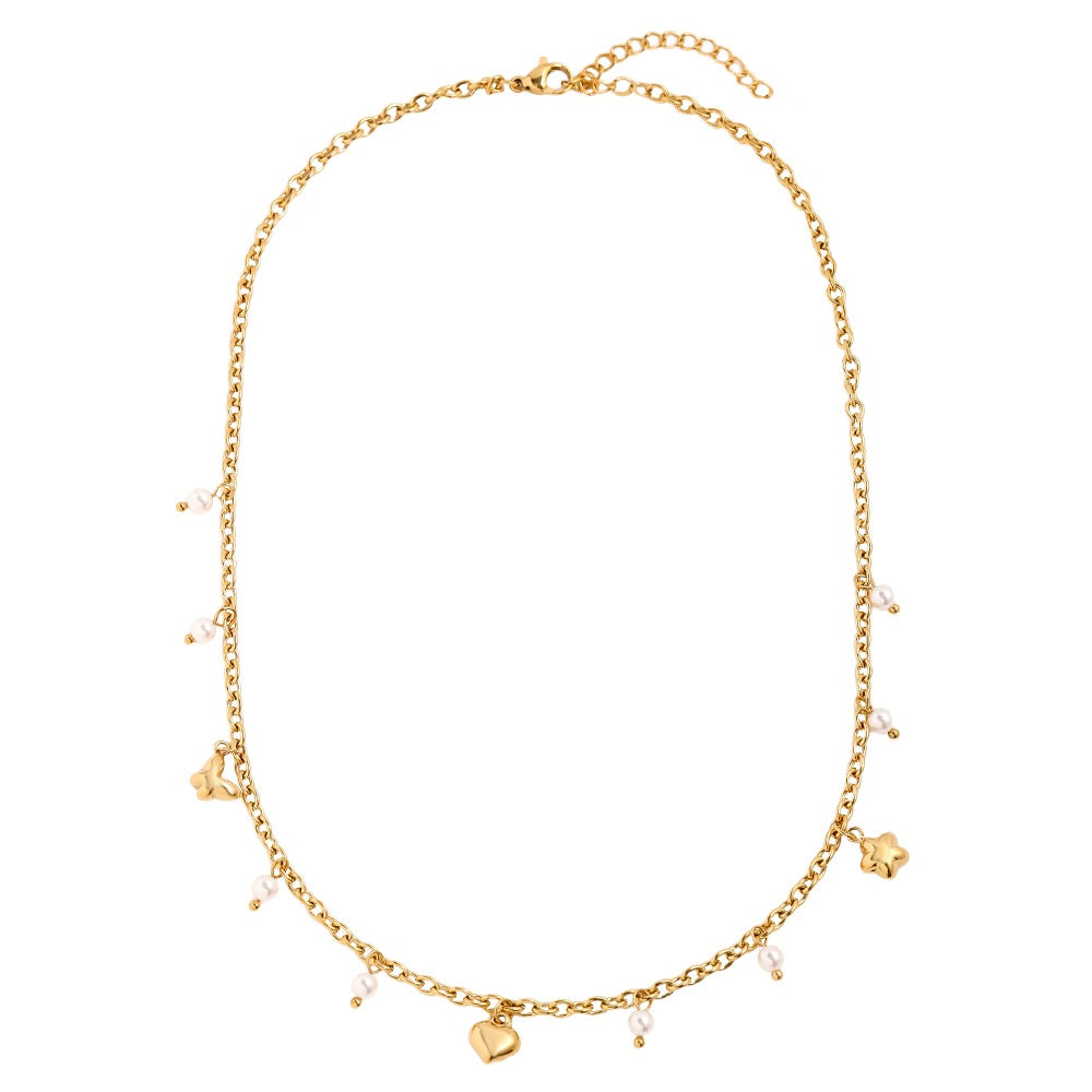 Elegante Charms & Pearl Halskette mit charmanten Anhängern und Perlen für einen stilvollen Look.