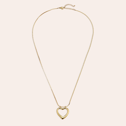 Chic Heart Halskette – Zarte Halskette mit stilvollem Herz-Anhänger für einen romantischen Touch