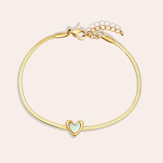 Modernes Herz-Armband mit Shell-Element – stilvoller Schmuck für deinen Look