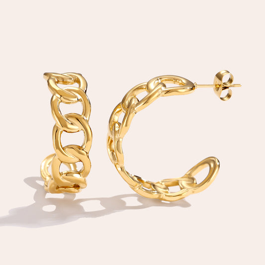 Filigrane Chains Ohrstecker – ein stilvolles Accessoire für deinen modernen, eleganten Look.