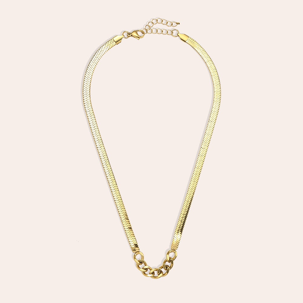 Wide Snake Halskette – Modernes Design für elegante Outfits