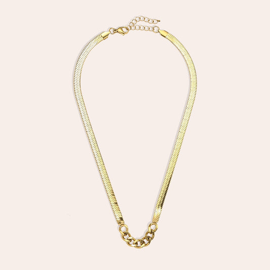 Wide Snake Halskette – Modernes Design für elegante Outfits