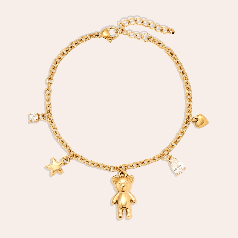 Charm-Armband mit süßem Bär und liebevollen Details