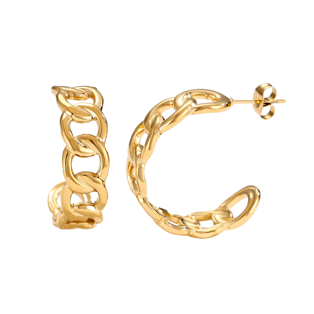 Die Chains Ohrstecker verleihen deinem Look eine moderne und minimalistische Note mit ihrem eleganten Ketten-Design.