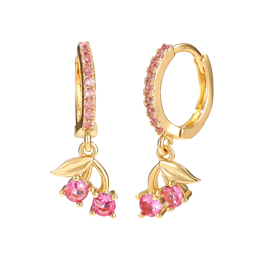 Charm Cherry Ohrringe mit verspieltem Design – perfekt für einen trendigen Look.