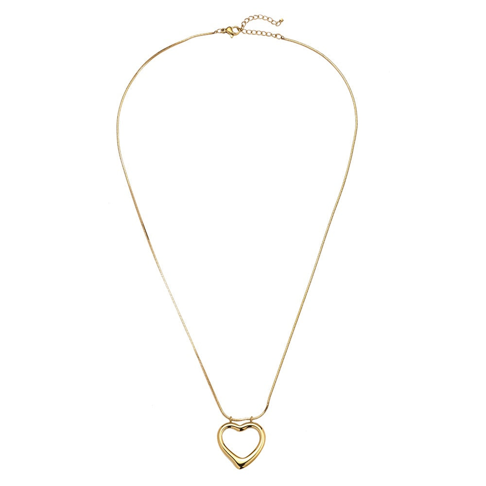 Chic Heart Halskette – Elegante Halskette mit Herz-Anhänger für einen femininen Look