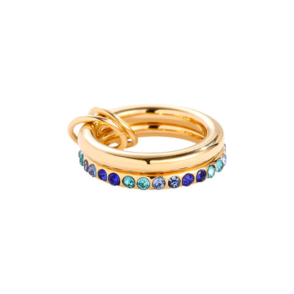 moderner Color Layer Ring in Blau – stylischer Schmuck für jeden Anlass