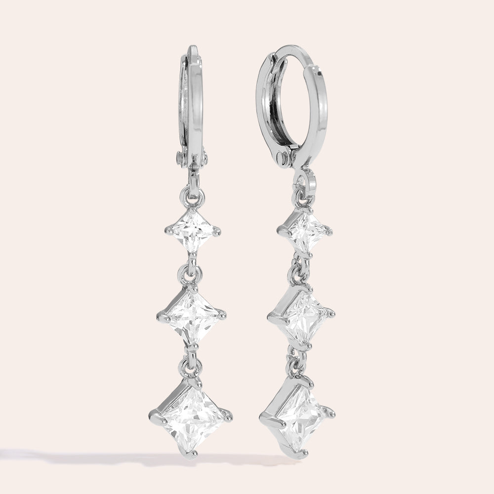 Cubes Ohrringe – elegantes Accessoire mit klarer Formensprache