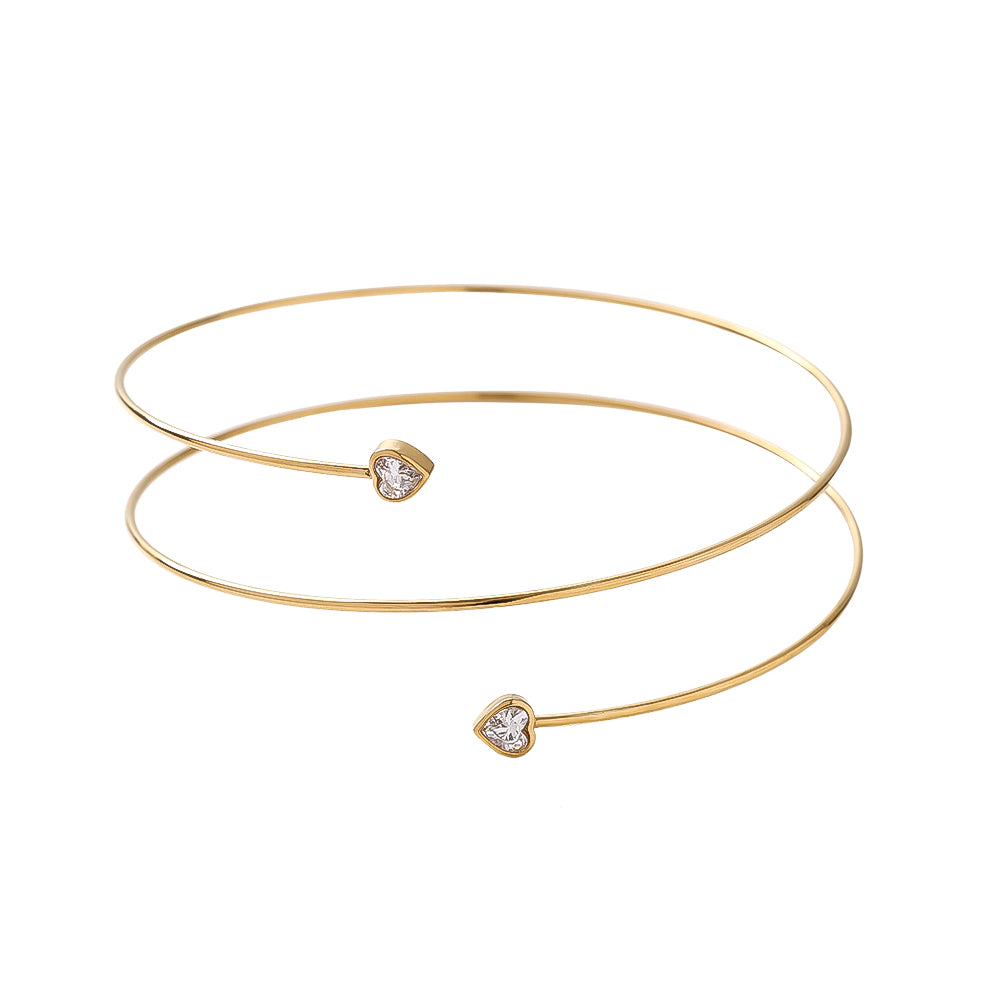 Diamond Hearts Armreifen – Elegantes Schmuckstück mit Herzdesign