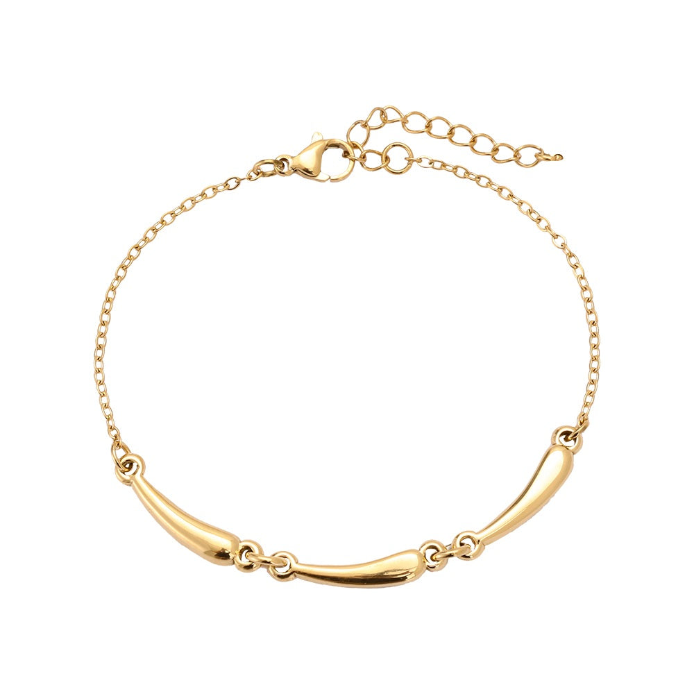 Drop Chain Armband mit modernen Details für einen eleganten Look.