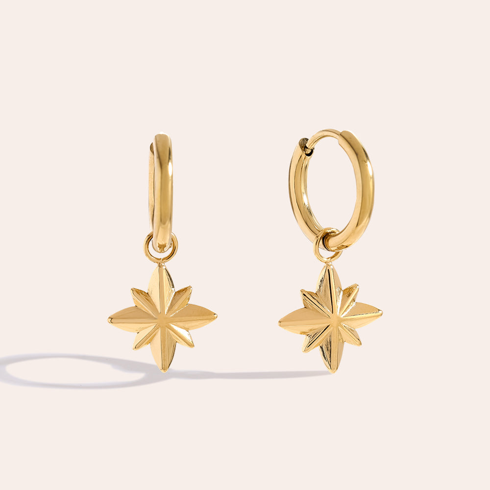 Clear Star Ohrringe – Zarte Ohrringe mit Sternen für einen funkelnden Auftritt