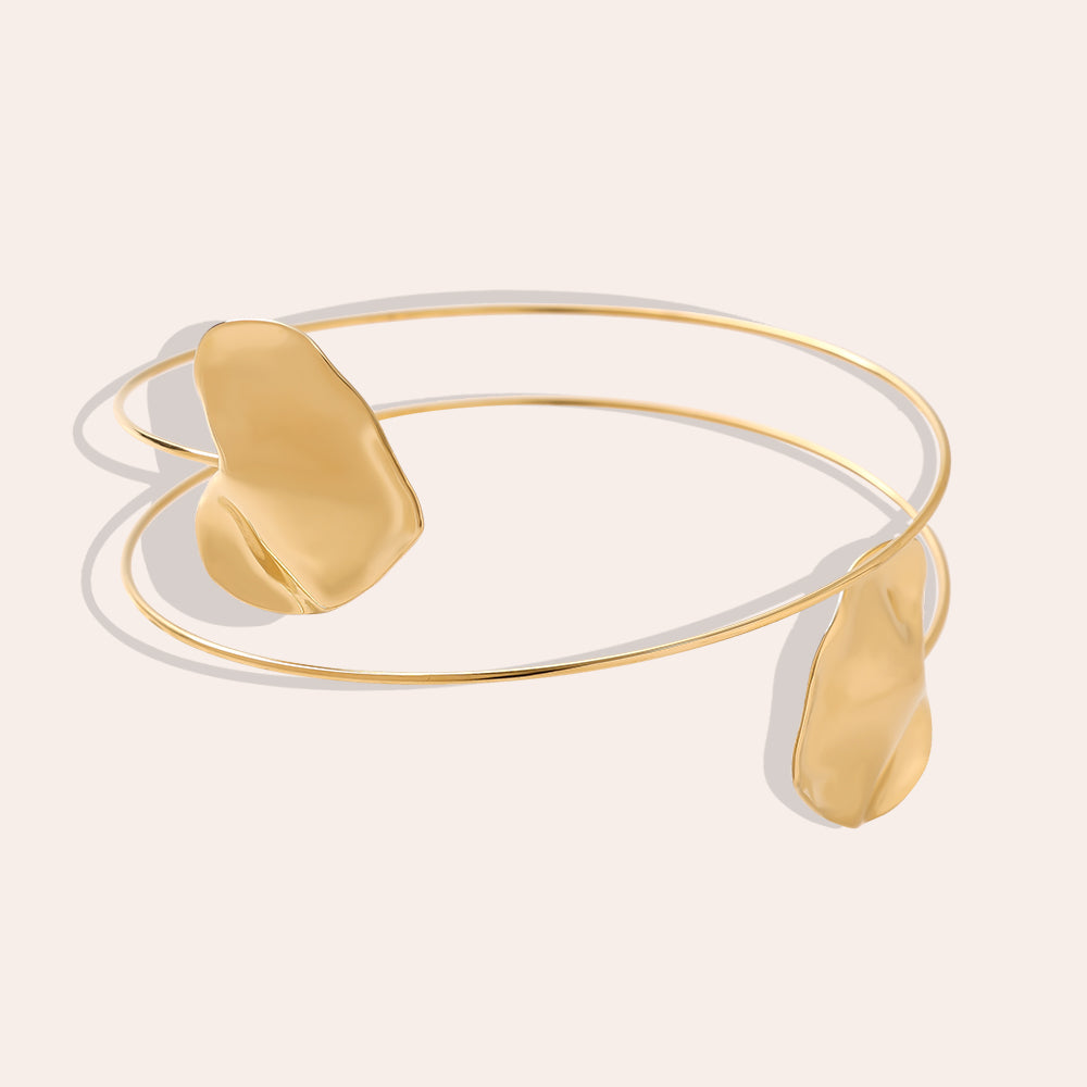 Armreifen mit Double Heart – Stilvolles Accessoire für jeden Anlass