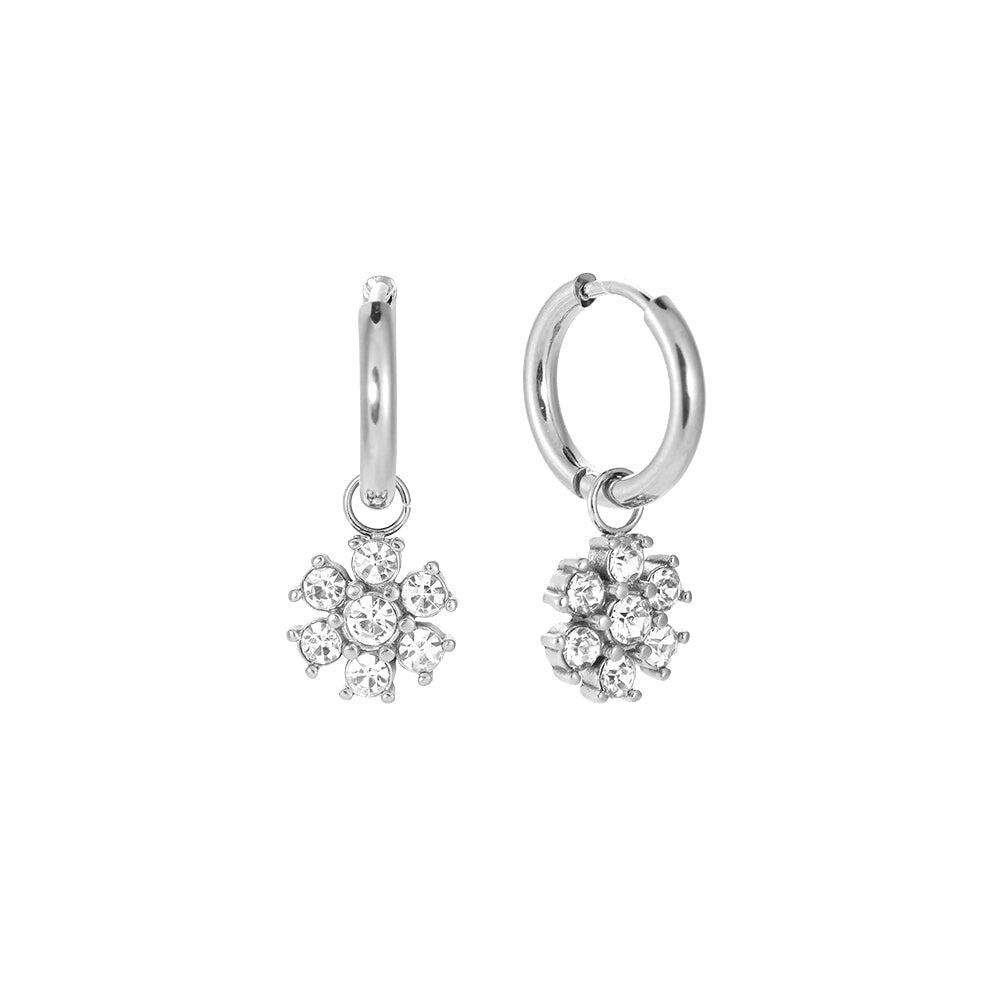 Stilvolle Flower Ohrringe als perfektes Accessoire