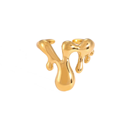 Flowing Ring – Stilvolles Accessoire fuer trendbewusste Outfits