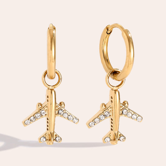 Kleine Flugzeug Ohrstecker – stylisches Accessoire für Globetrotter
