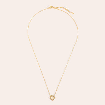 Stilvolle Clover Halskette, ideal für elegante Outfits und besondere Anlässe.