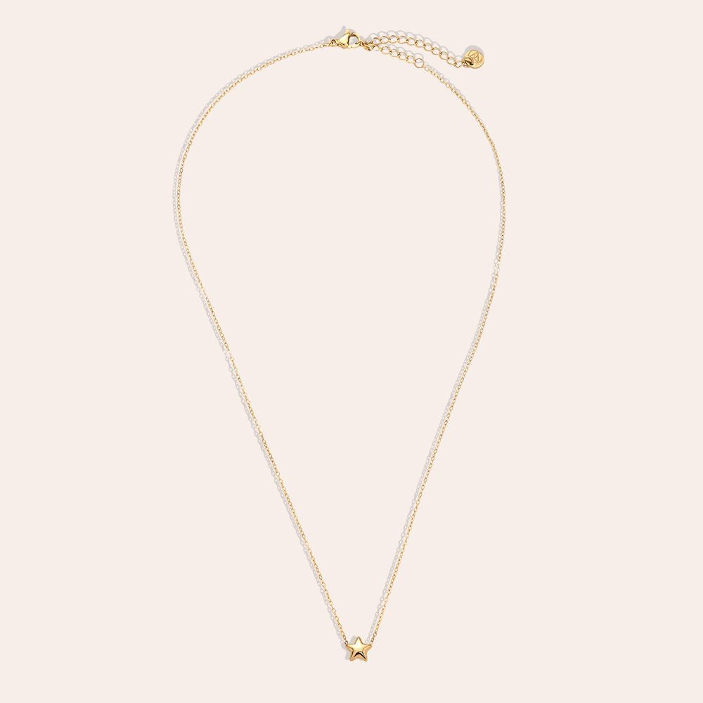 Stilvolle Halskette mit Stern-Anhänger, zeitloses Accessoire für den Alltag.