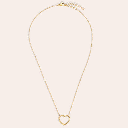 Stilvolle Single Heart Halskette, die deinem Outfit eine besondere Note verleiht.