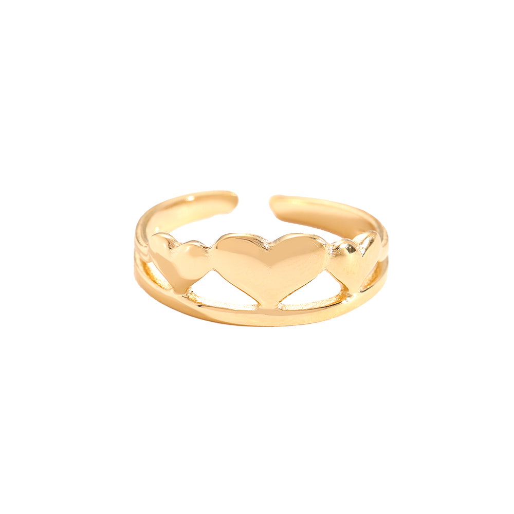 Hearts Crown Ring – Eleganter Ring mit herzförmigem Design und stilvollem Akzent