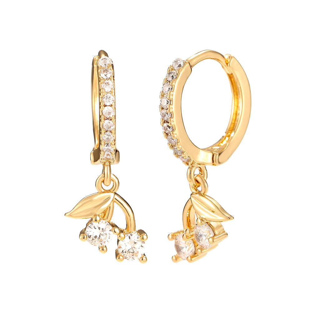 Stilvolle Kirsch-Ohrringe mit Charme, die deinem Outfit eine besondere Note verleihen.