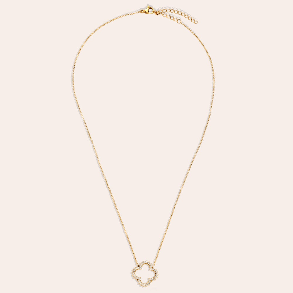 Glücksbringer Lucky Clover Halskette – ein zartes Kleeblatt für deinen Look.