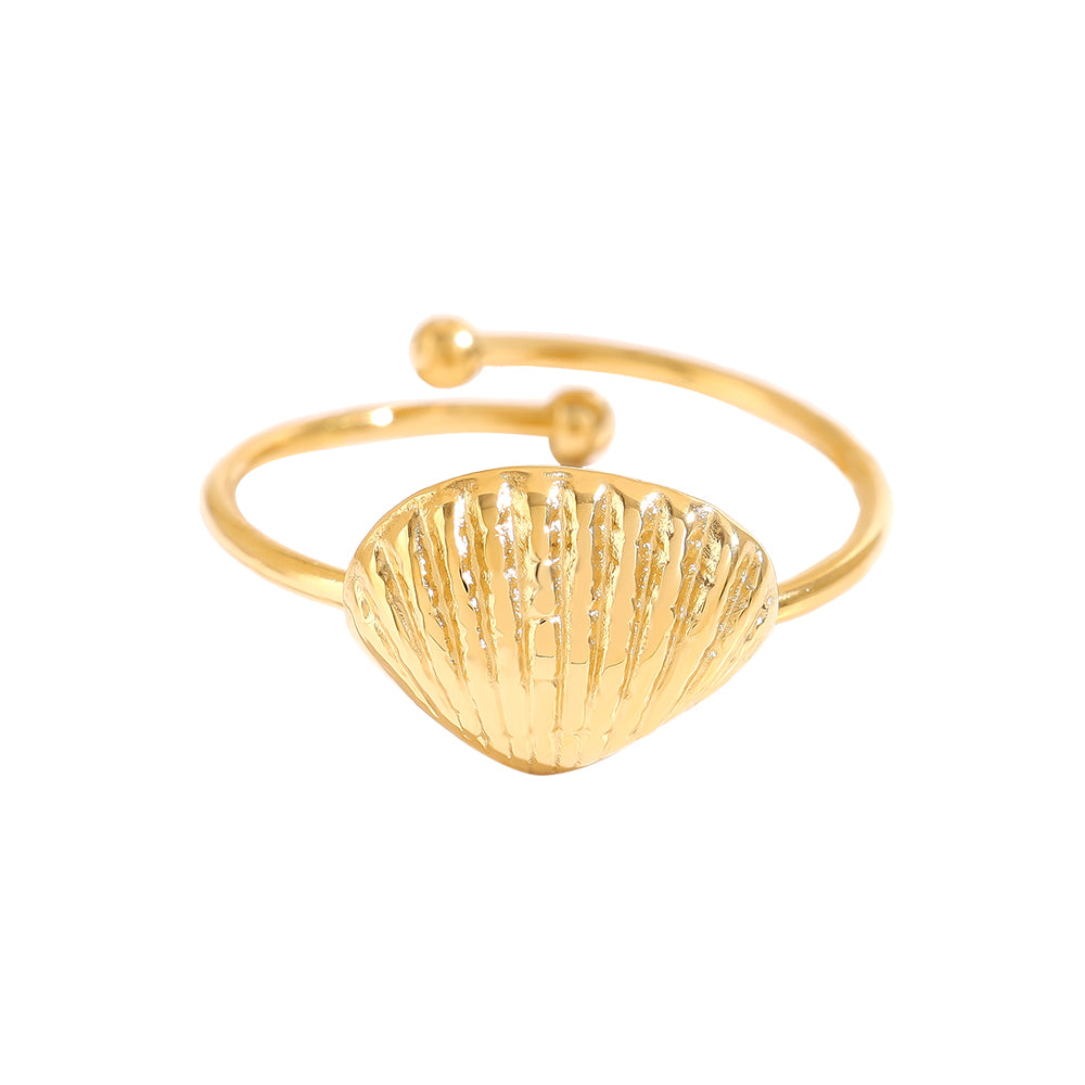 One Shell Ring – Schlichter Ring mit dezentem Muschelmotiv.