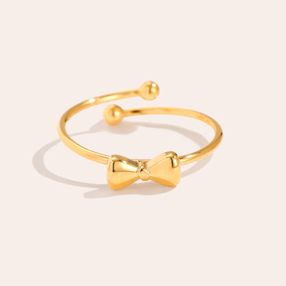 Tiny Bowtie Ring als stilvoller Blickfang