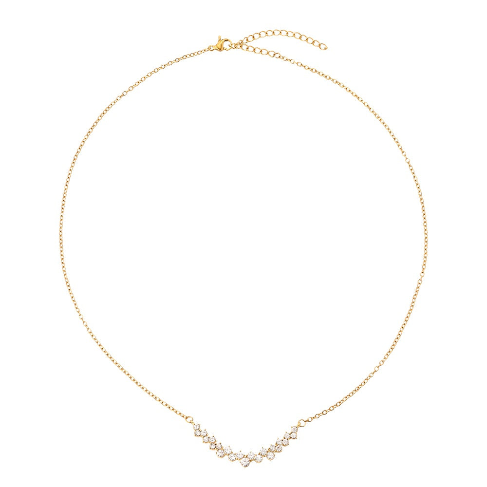 Shaped Halskette mit modernem Design für einen eleganten Look.