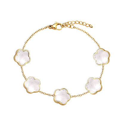 Schmuckstück mit Blumen-Muster – Shell Flowers Armband aus Muscheln