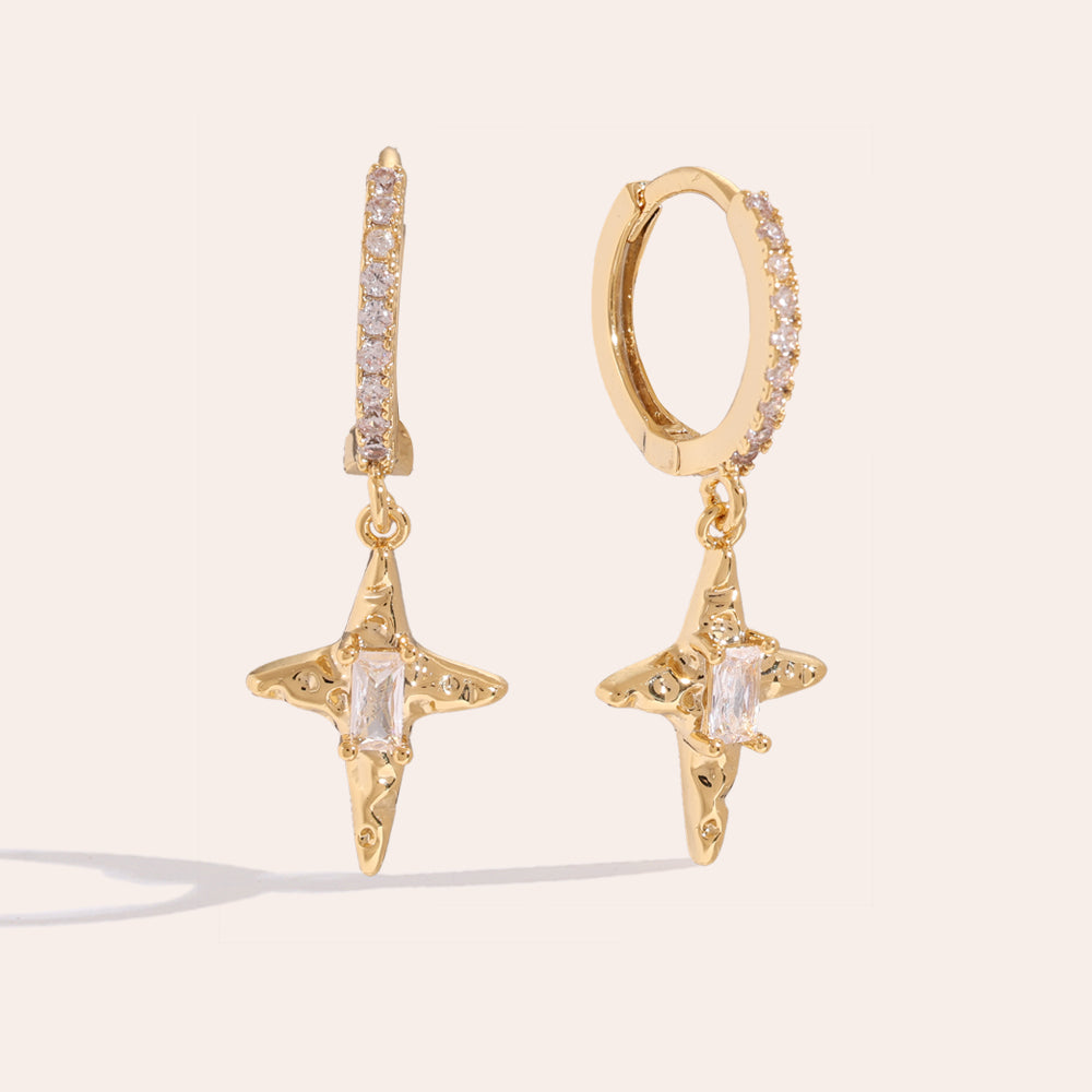 Star Cube Ohrringe – Modernes Schmuckstück für elegante Outfits