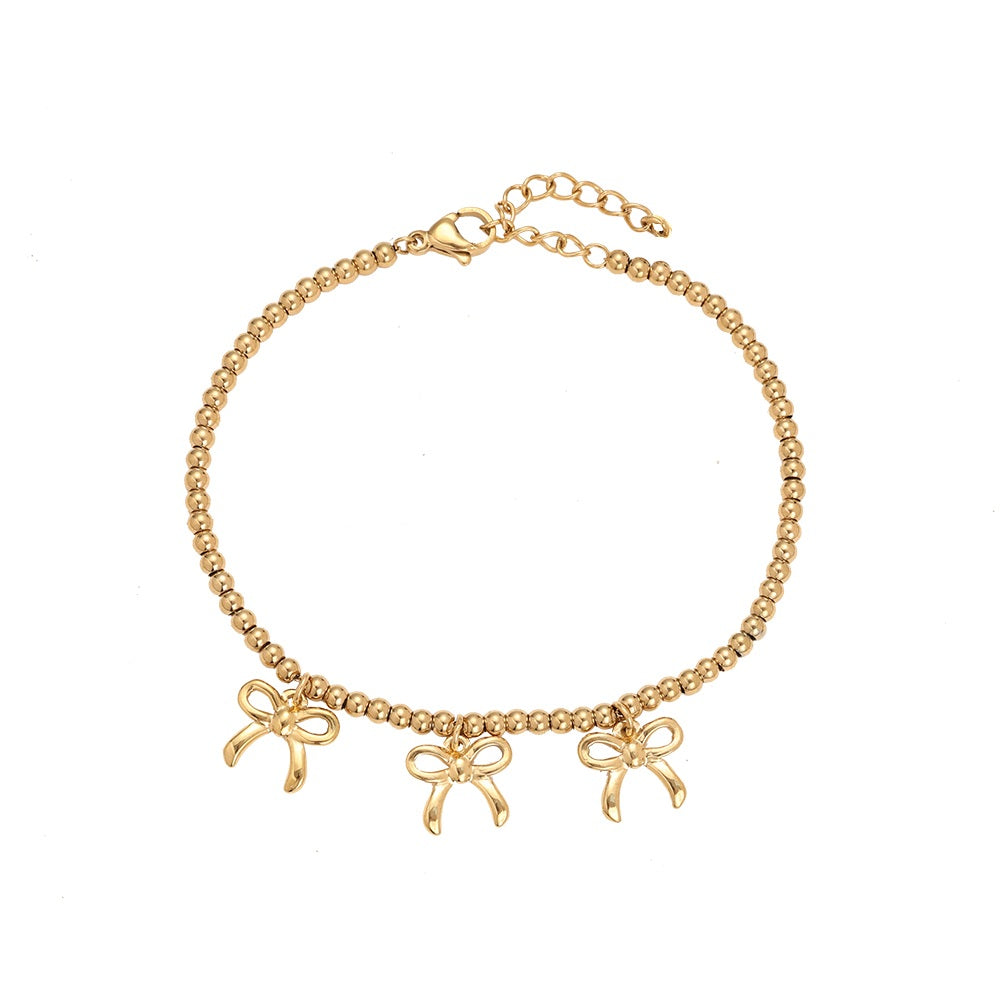 Armband mit drei Schleifen für einen eleganten Look