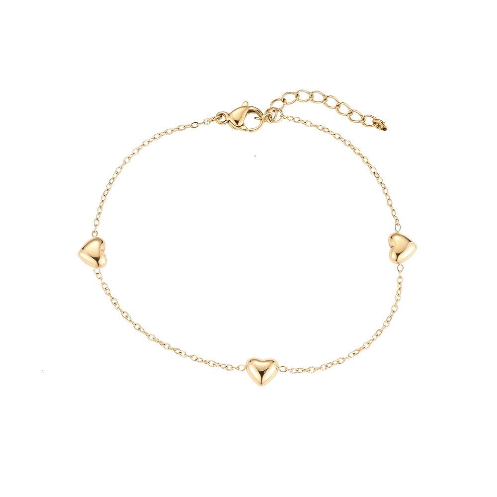 Three Hearts Armband – Charmantes Design für elegante Outfits
