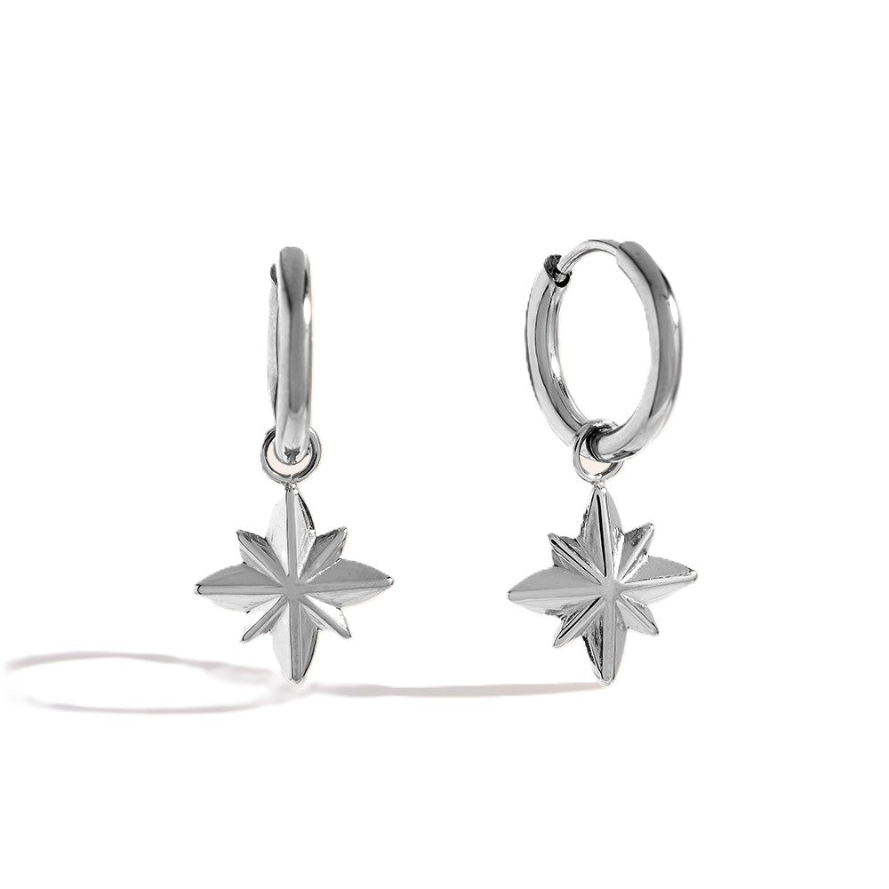 Clear Star Ohrringe – Schlichte Ohrringe mit Stern-Design für einen eleganten Stil